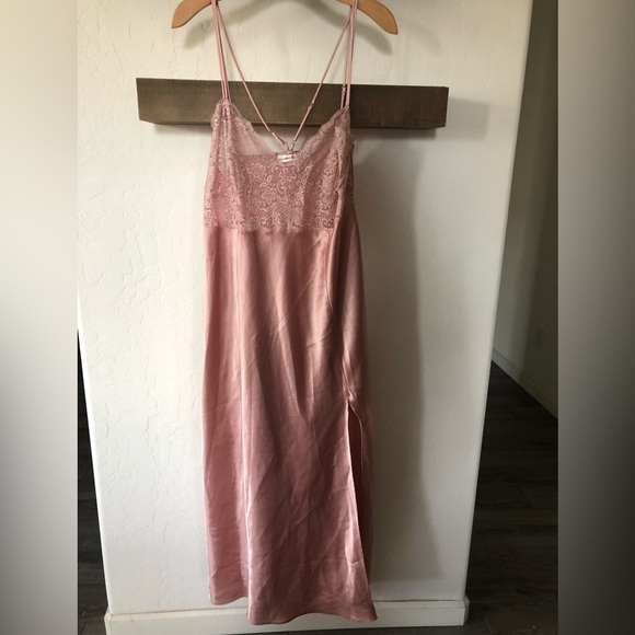 Victoria's Secret Dresses & Skirts - Victoria’s Secret|Dusty Rose midi lace slip dress, sleeveless•••Size XL